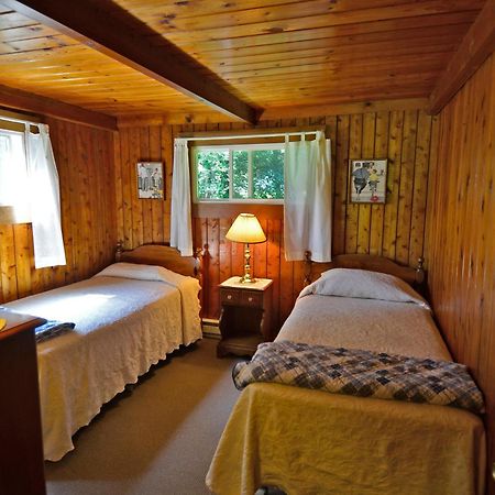 Countryside Cottages Bartonsville Room photo